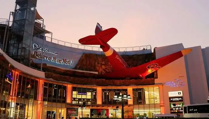 Royal Garden Plaza