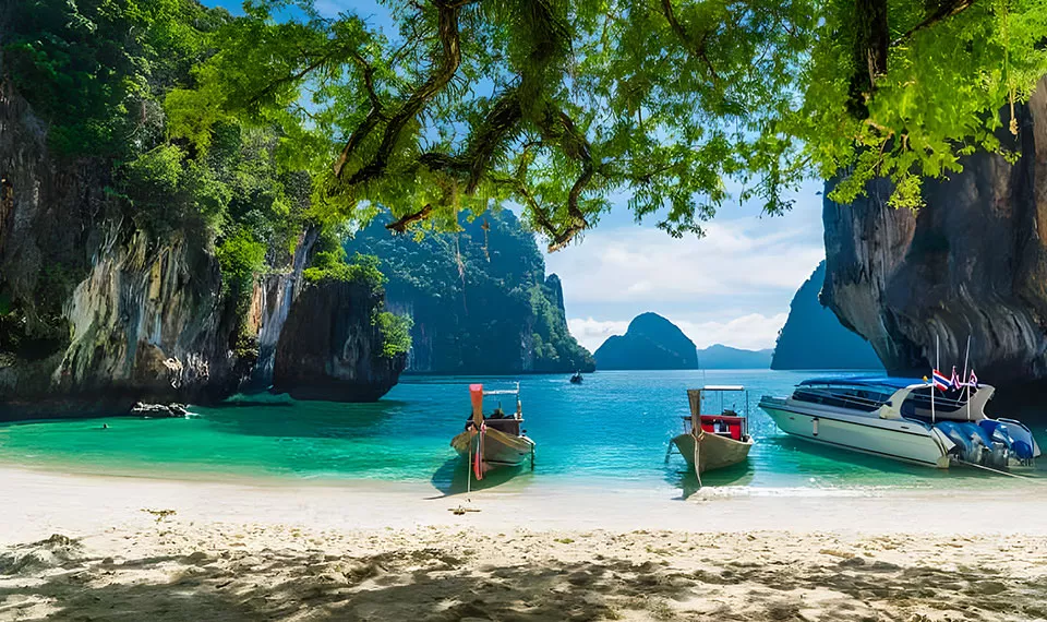 Hong Island Tour with Buffet Lunch Tour Ticket